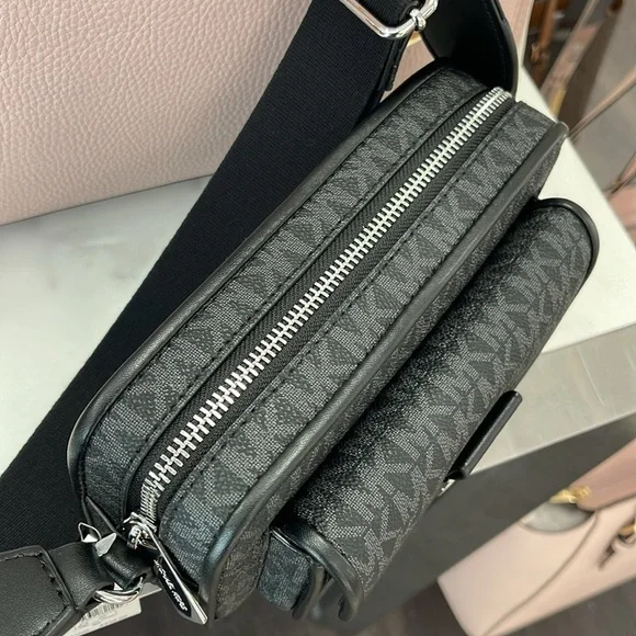 Michael Kors Black Crossbody Bag - Picture 5 of 16